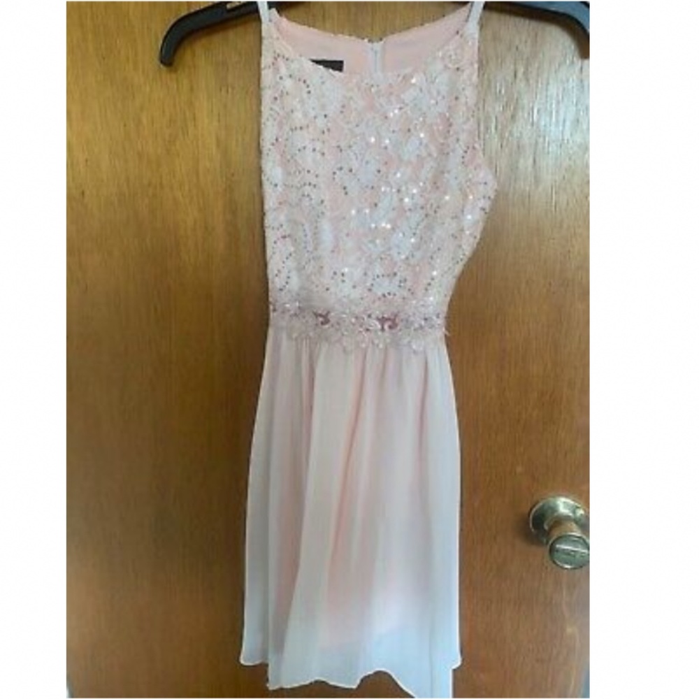 BCX Girl Easter Dress Spring Dress  size 8 pink Lace Floral sequin pattern